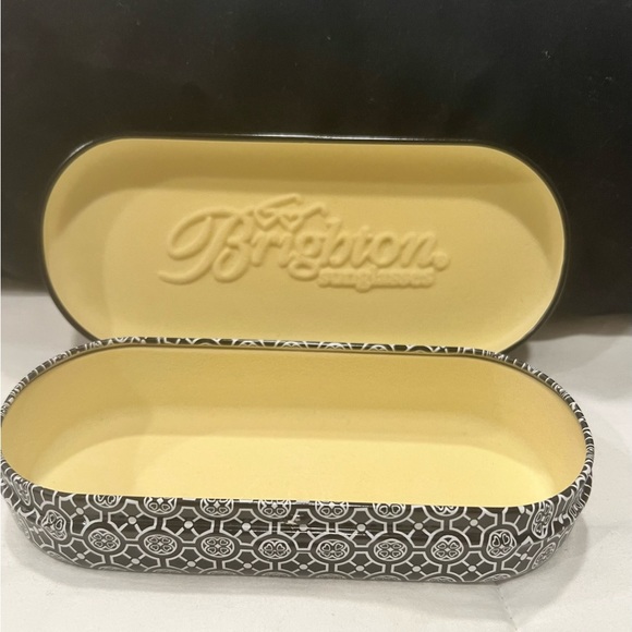BRIGHTON Eyeglass Metal Tin Case - Picture 3 of 4